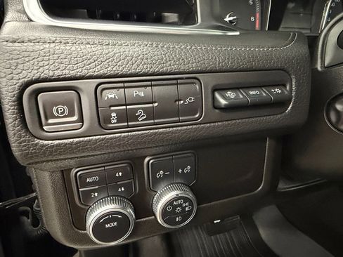 Used 2021 GMC Yukon Denali image 24