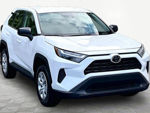 Used 2024 Toyota RAV4 LE FWD image 3