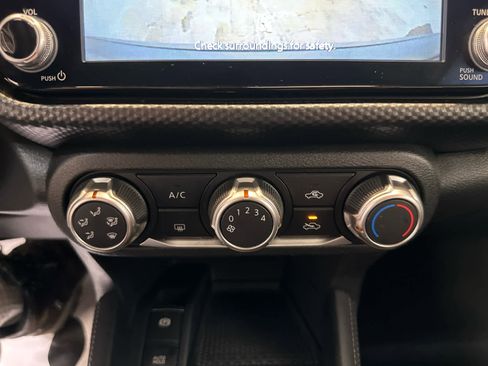 Certified 2023 Nissan Kicks SV FWD image 29