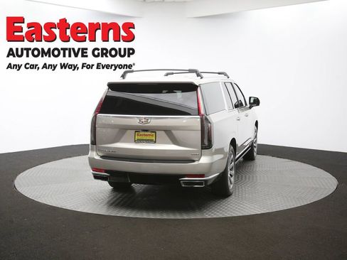 Used 2021 Cadillac Escalade ESV Premium Luxury Platinum image 47