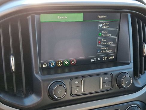 Used 2022 Chevrolet Colorado Z71 w/ Safety Package image 18