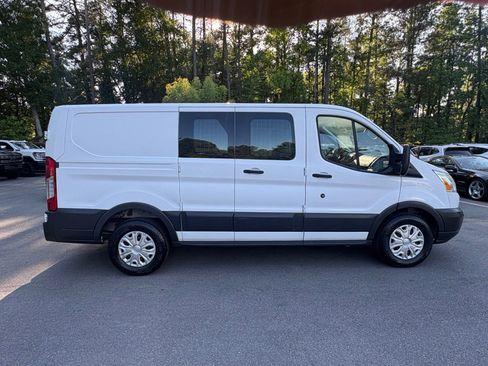 Used 2016 Ford Transit 150 130 Low Roof w/ Exterior Upgrade Package RWD image 8