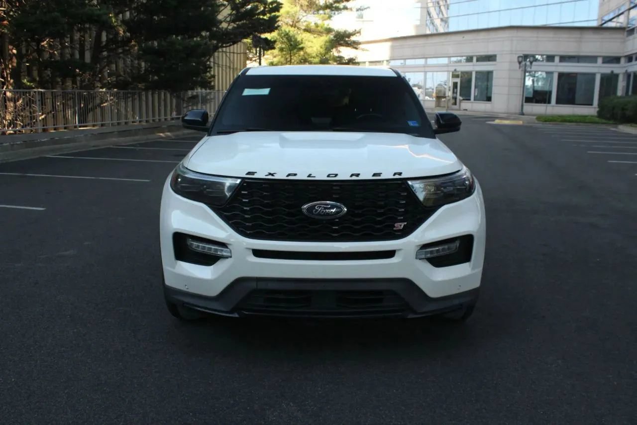 Used 2022 Ford Explorer ST w/ Equipment Group 401A AWD/4WD image 3