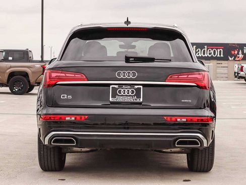 Used 2023 Audi Q5 2.0T Premium w/ Convenience Package AWD/4WD image 5