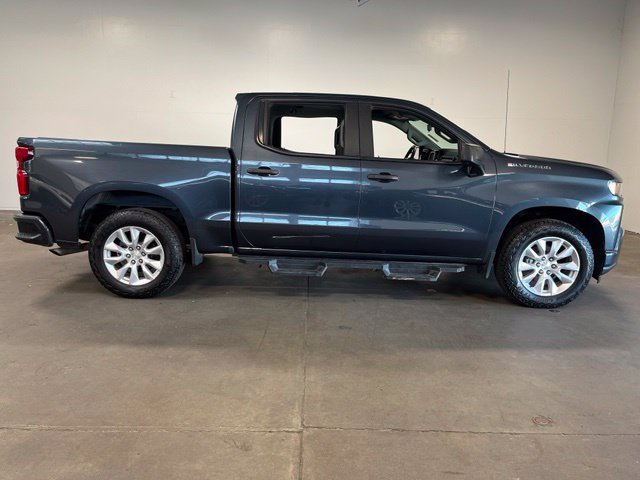 Used 2022 Chevrolet Silverado 1500 Custom w/ Safety Confidence Package RWD image 2