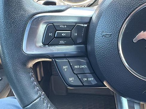 Used 2020 Ford Mustang Coupe RWD image 18