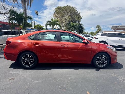 Used 2023 Kia Forte LXS w/ LXS Technology Package image 11