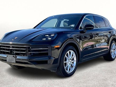 Used 2024 Porsche Cayenne image 14