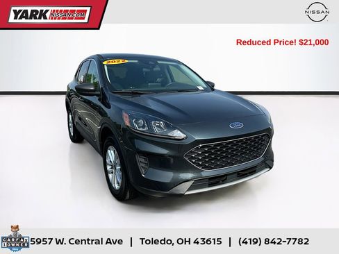 Used 2022 Ford Escape SE image 1