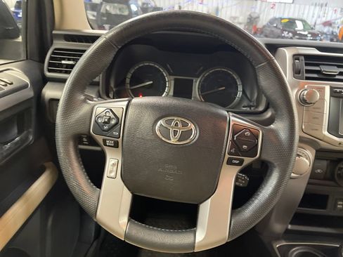 Used 2017 Toyota 4Runner SR5 Premium AWD/4WD image 20