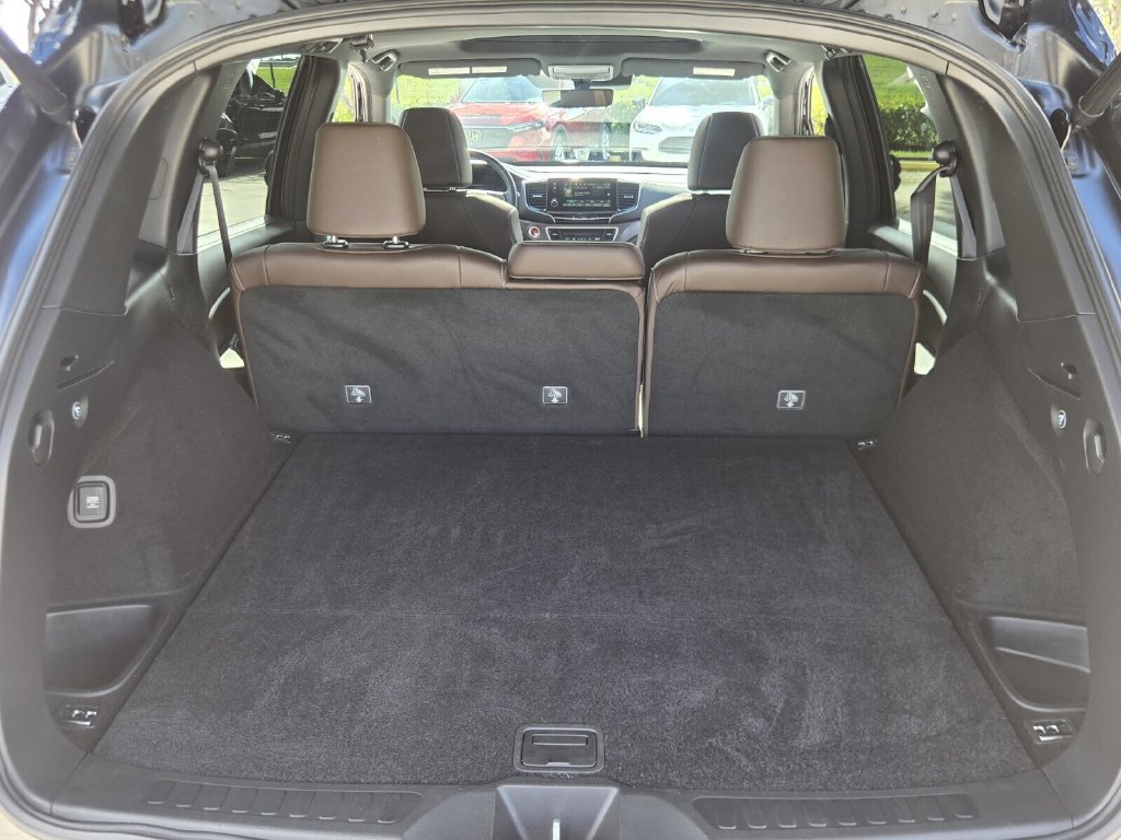 Certified 2025 Honda Passport EX-L image 15