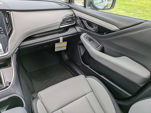 New 2025 Subaru Outback Limited image 17