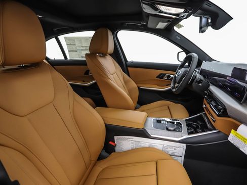 New 2026 BMW 330i xDrive Sedan w/ Convenience Package AWD/4WD image 31