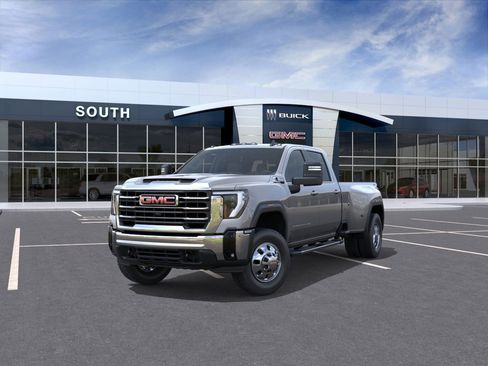 New 2026 GMC Sierra 3500 SLE w/ Preferred Package image 40