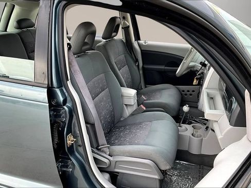 Used 2006 Chrysler PT Cruiser Touring FWD image 23