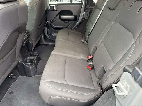 Used 2021 Jeep Wrangler Unlimited Sport image 15