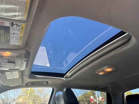 Used 2017 Toyota Tundra Platinum AWD/4WD image 16