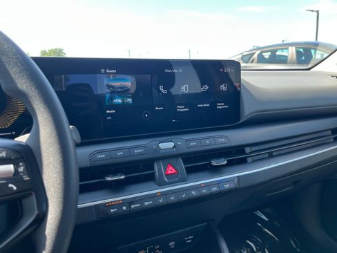 Used 2025 Kia K4 FWD image 17