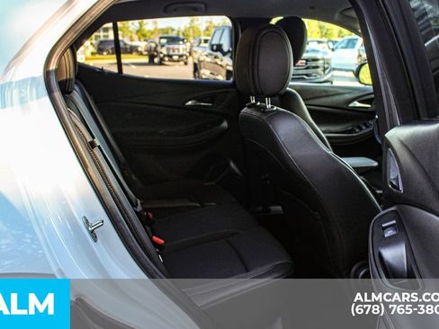 Used 2025 Buick Encore GX Preferred FWD image 19