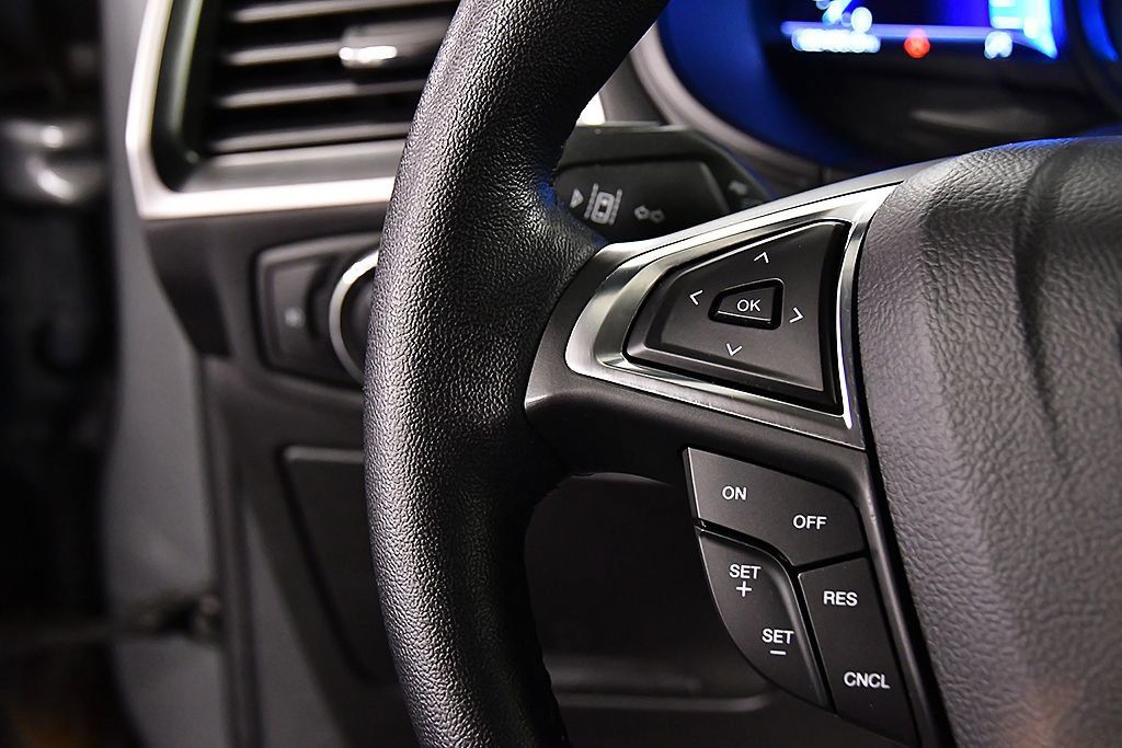 Used 2023 Ford Edge SEL w/ Sport Appearance Package AWD/4WD image 19