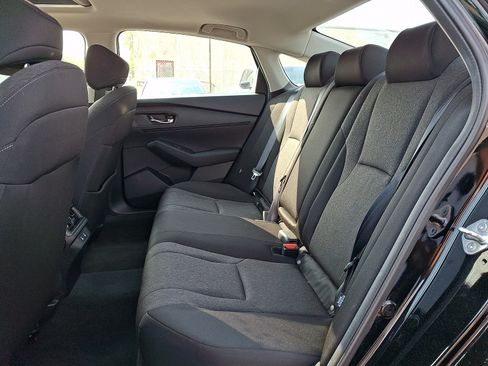 Used 2025 Honda Accord SE image 10