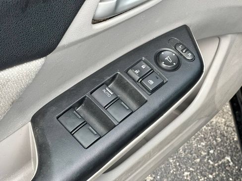 Used 2013 Honda Civic LX image 14