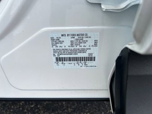 Used 2024 Ford Edge Titanium w/ Equipment Group 301A AWD/4WD image 36