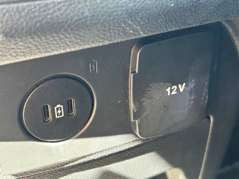 Used 2025 Ford Explorer Active w/ Active Comfort Package RWD image 22