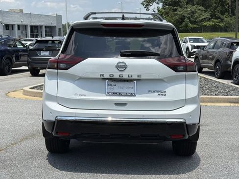 Used 2026 Nissan Rogue Platinum AWD/4WD image 23