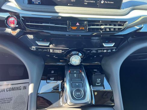 Certified 2025 Acura MDX SH-AWD image 22
