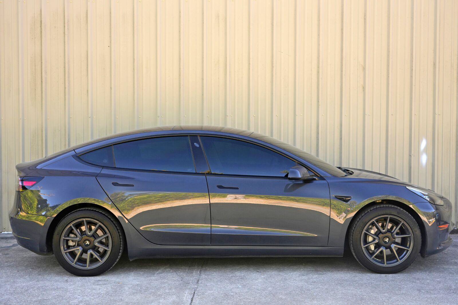Used 2023 Tesla Model 3 Standard Range RWD image 54