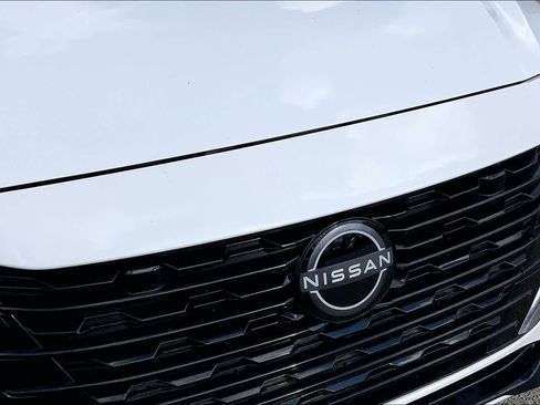 Used 2025 Nissan Sentra SV w/ All-Weather Package image 27