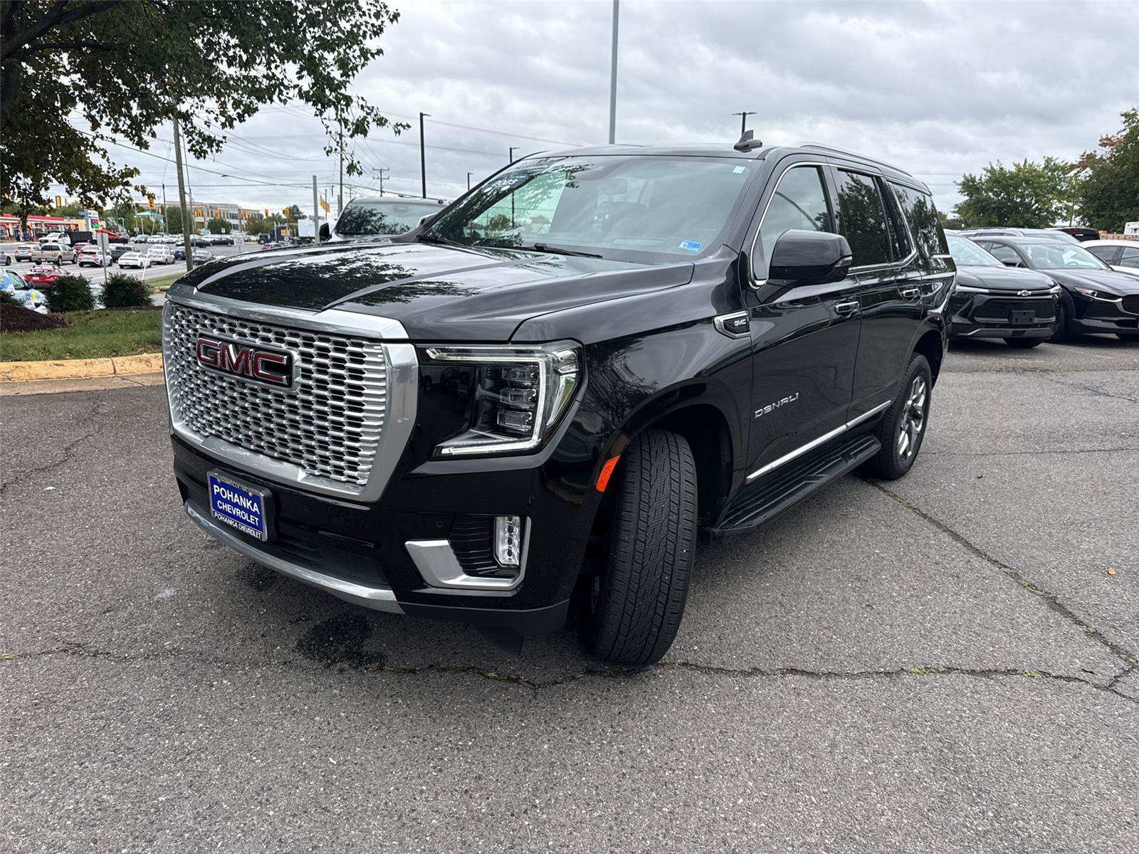 Certified 2023 GMC Yukon Denali AWD/4WD image 3