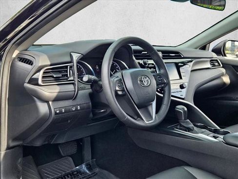 Used 2020 Toyota Camry SE AWD/4WD image 9