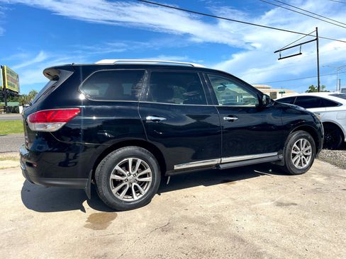 Used 2014 Nissan Pathfinder SL w/ SL Tech Package image 6