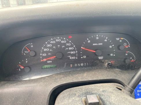 Used 2004 Ford F250 4x4 Regular Cab Super Duty image 12