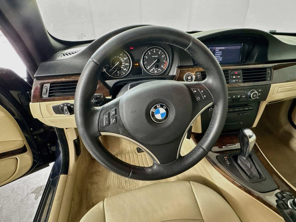 Used 2009 BMW 328i Convertible RWD image 12