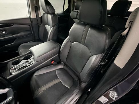 Used 2024 Honda Pilot EX-L image 18