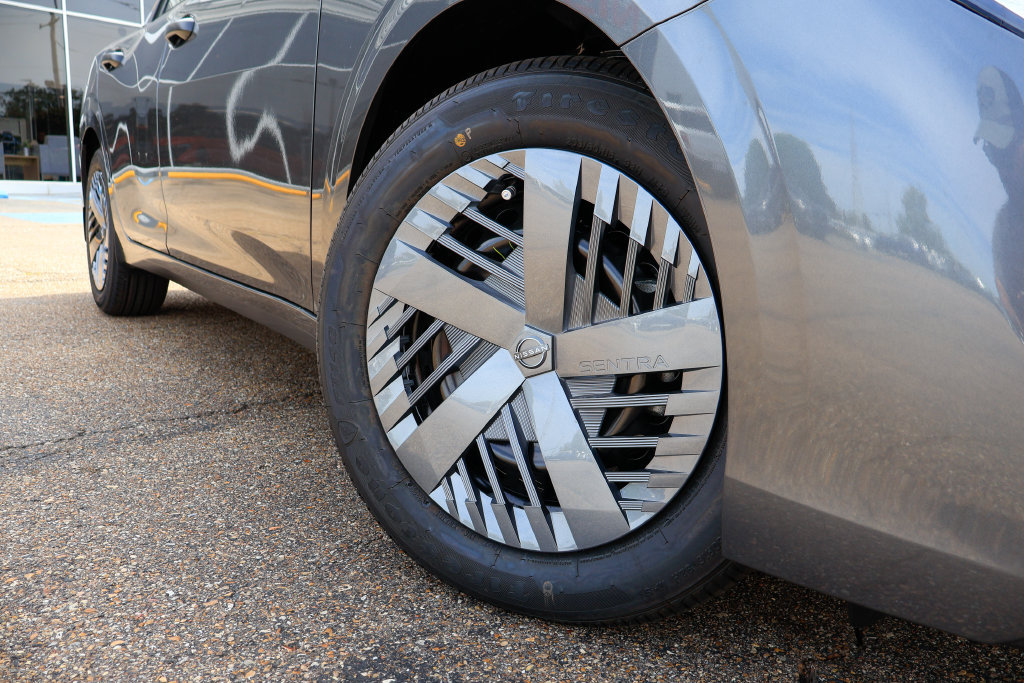 New 2027 Nissan Sentra S FWD image 17