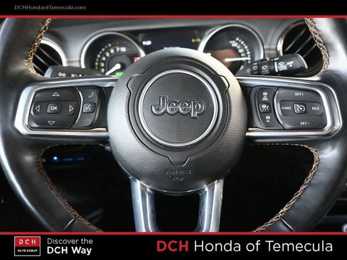 Used 2022 Jeep Wrangler Unlimited Sahara image 9