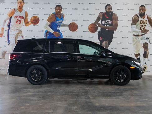 Used 2025 Honda Odyssey Sport-L image 18