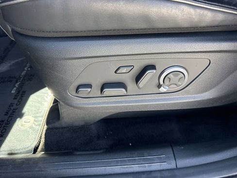 Used 2023 Hyundai Palisade Calligraphy image 12