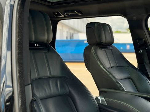 Used 2019 Land Rover Range Rover Long Wheelbase Supercharged AWD/4WD image 29