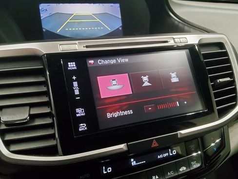 Certified 2017 Honda Accord EX-L image 24