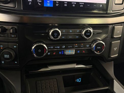 Used 2024 Ford F250 Lariat w/ Lariat Ultimate Package AWD/4WD image 21