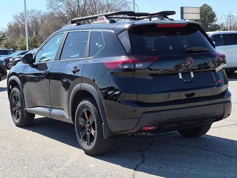 New 2026 Nissan Rogue SV image 4