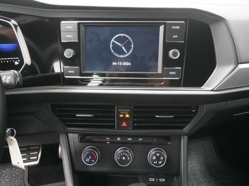 Used 2023 Volkswagen Jetta Sport FWD image 13