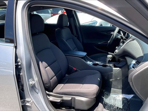 Used 2024 Chevrolet Malibu LS FWD image 8