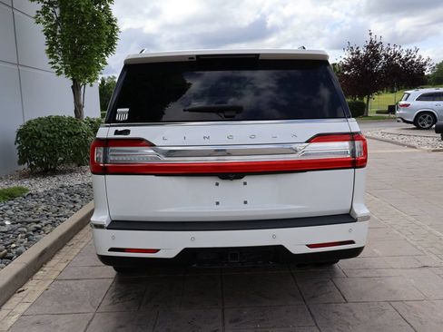 Used 2020 Lincoln Navigator Reserve w/ Equipment Group 208A Reserve AWD/4WD image 8
