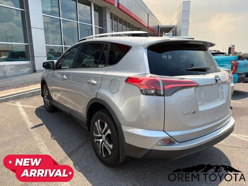 Used 2016 Toyota RAV4 LE FWD image 8
